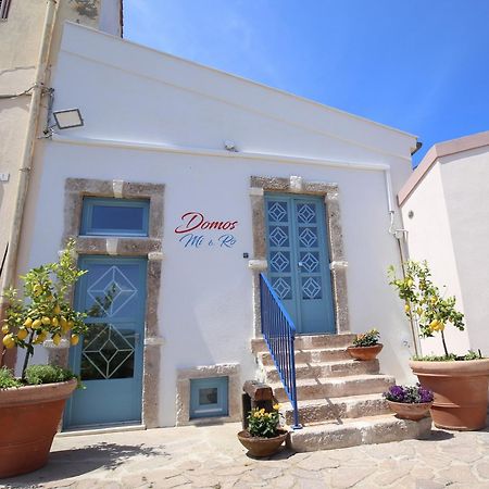 B&B Domos Mi & Ro Castelsardo Kültér fotó