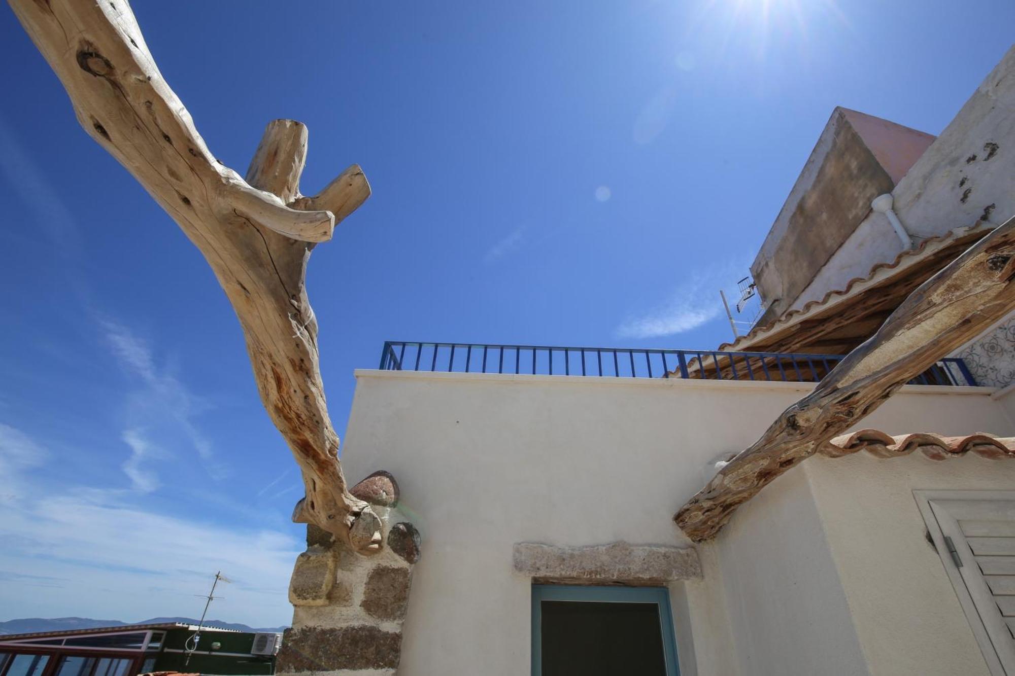 B&B Domos Mi & Ro Castelsardo Kültér fotó