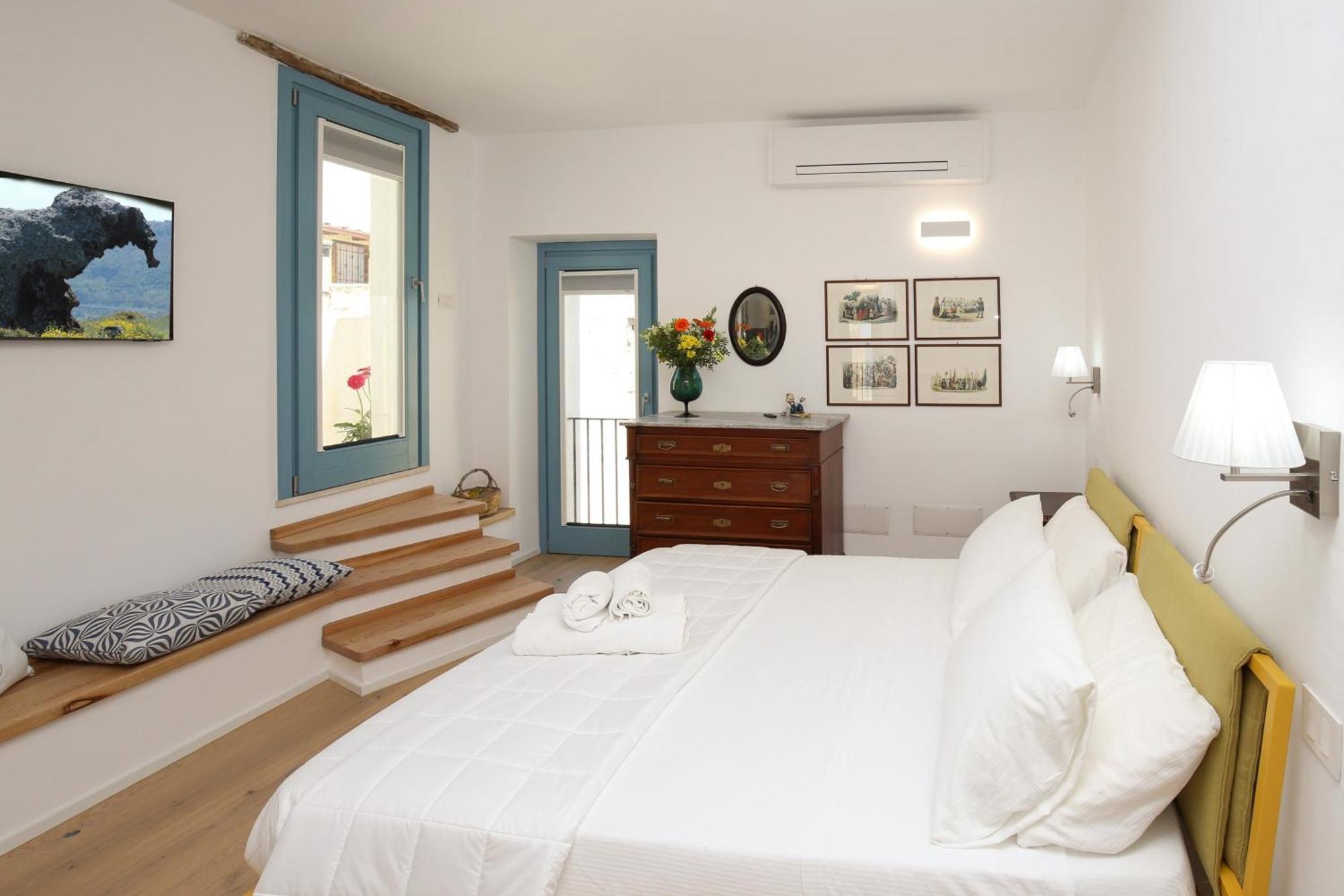 B&B Domos Mi & Ro Castelsardo Kültér fotó